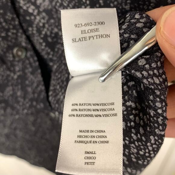 Rails Eloise Black & Grey Snakeskin Print Long Sleeve Button Down Blouse Size S - Picture 7 of 9